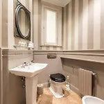 Luxury River View Апартаменты *