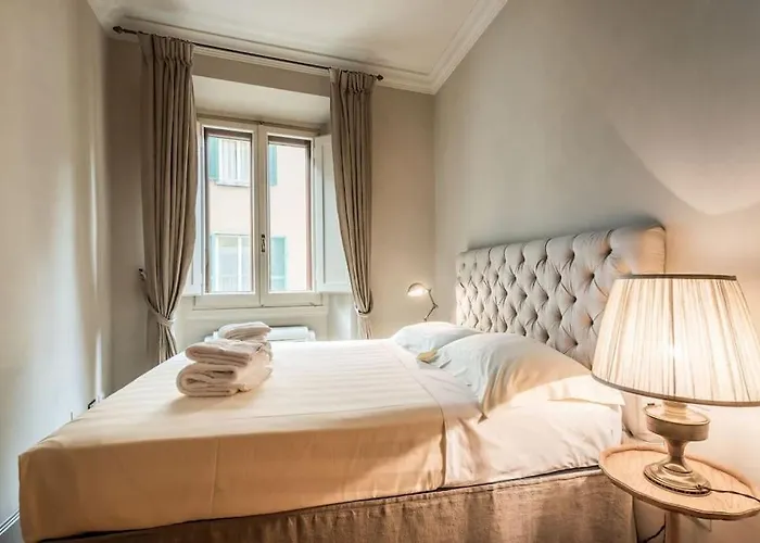 Luxury River View Daire