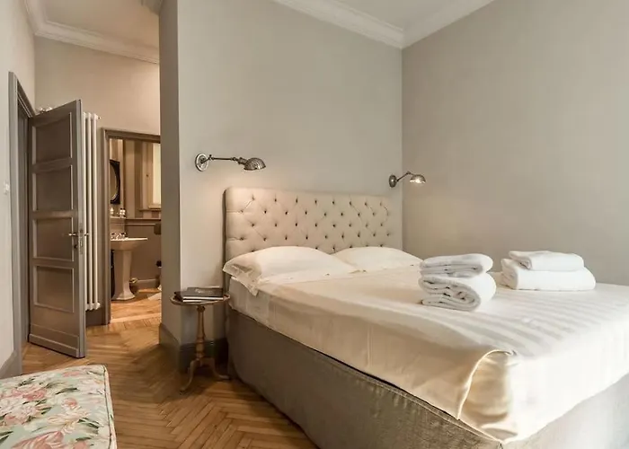 Luxury River View Apartamento *