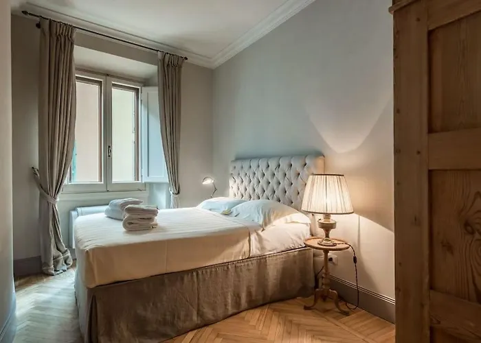 Daire Luxury River View *